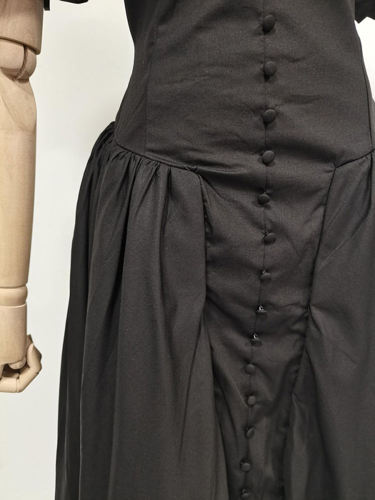 TWOTWINSTYLE Square Neck Bubble Sleeve Fish Bone Splicing Pleated Maxi Dress