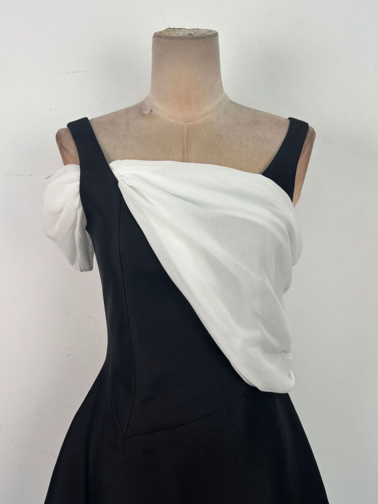 TWOTWINSTYLE Hit Color High Waist Designer Midi Dress