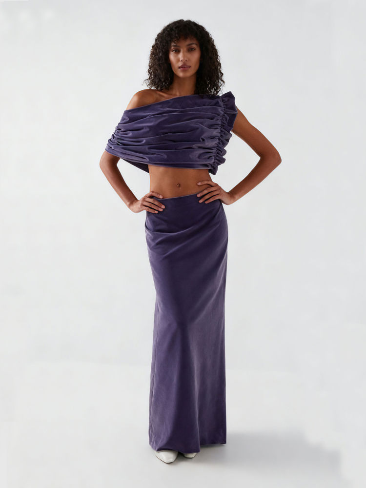 TWOTWINSTYLE Sleeveless Pleated Crop Top Solid Skirt Fashion Two Piece Set