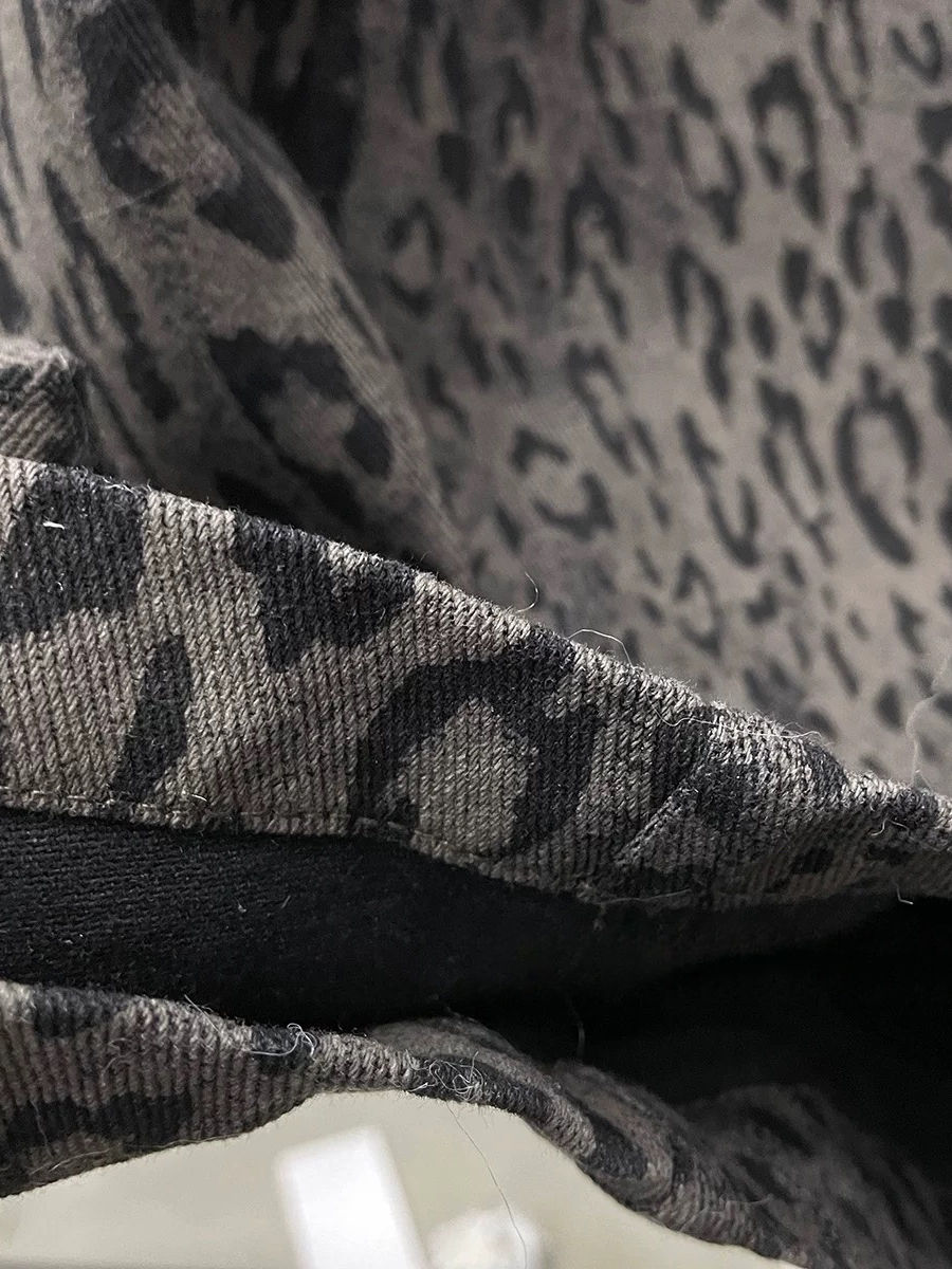 TWOTWINSTYLE Casual Loose Leopard Denim Pants