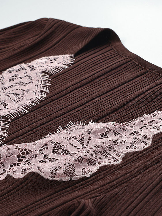 TWOTWINSTYLE Spliced Lace Hit Color Slimming Sweater