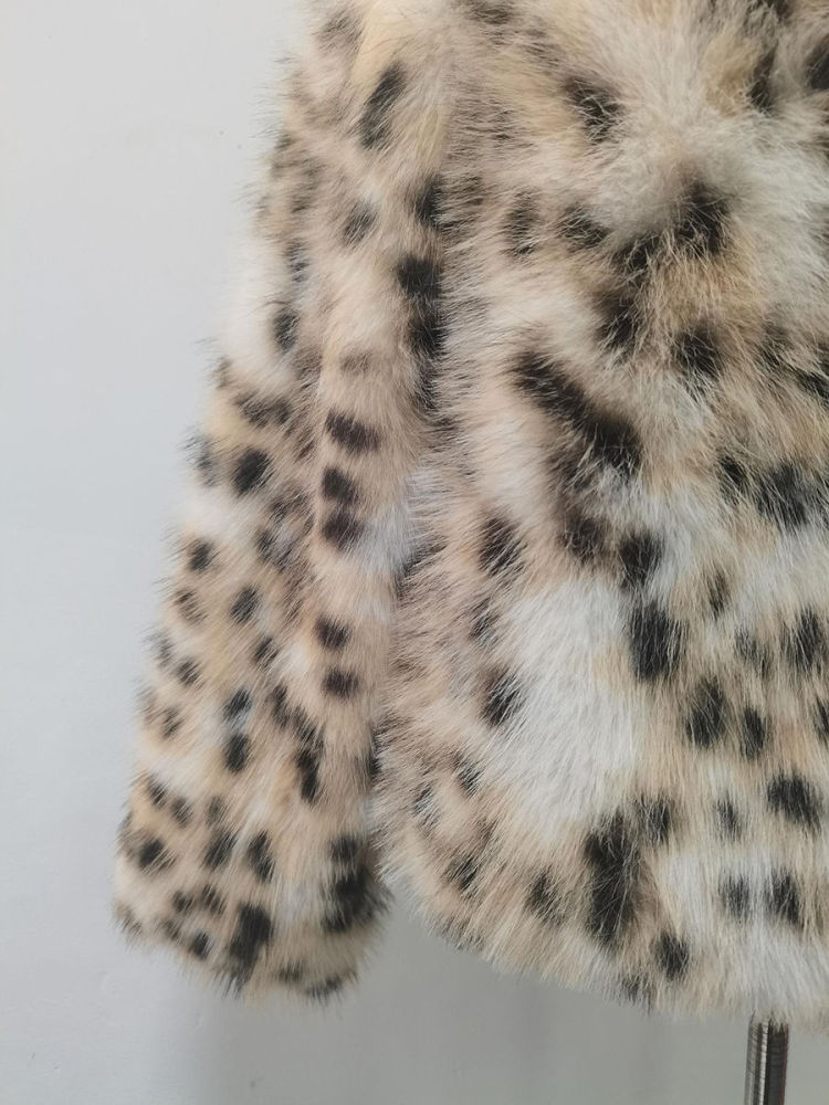 TWOTWINSTYLE Fashion Leopard Print Loose Spliced Faux Fur Coat