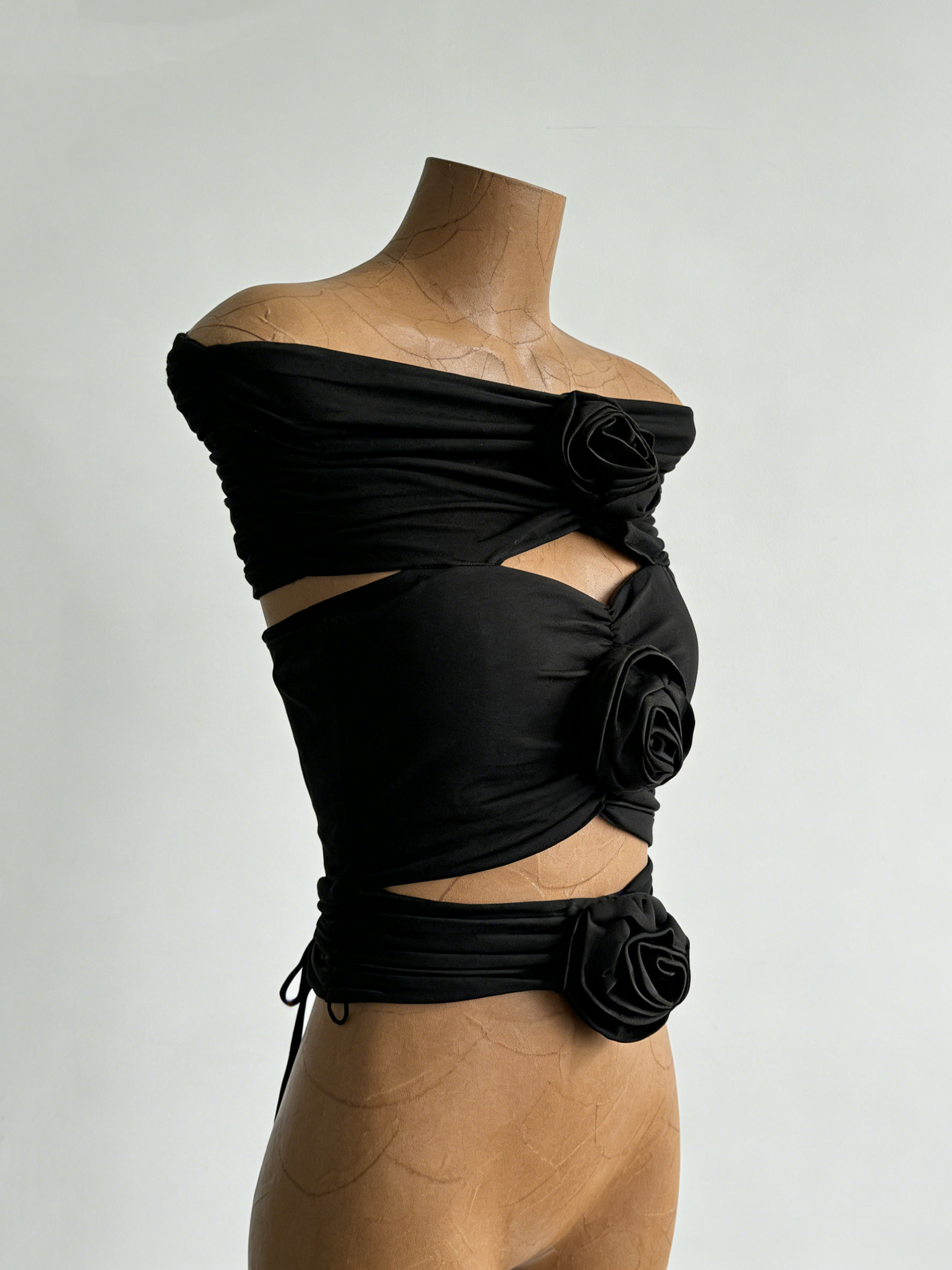 TWOTWINSTYLE Off Shoulder Hollow Out Patchwork 3D Flower Sexy Vest