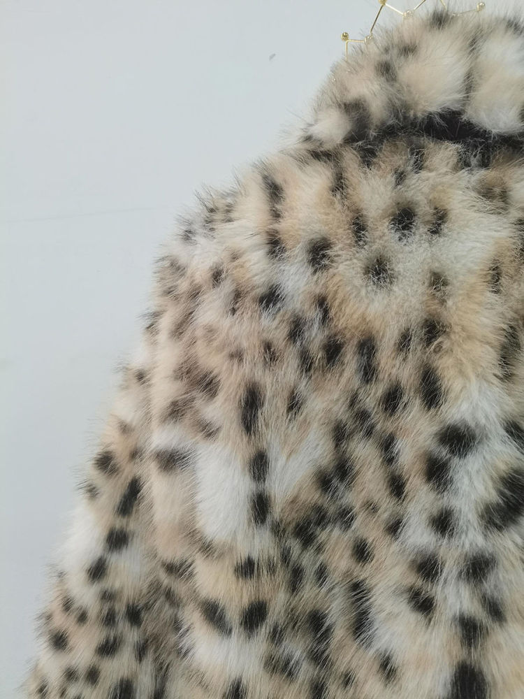 TWOTWINSTYLE Fashion Leopard Print Loose Spliced Faux Fur Coat