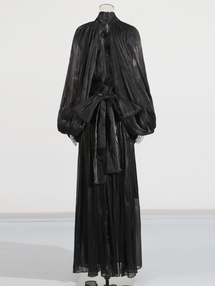 TWOTWINSTYLE Bat Sleeve Pleated Maxi Dress