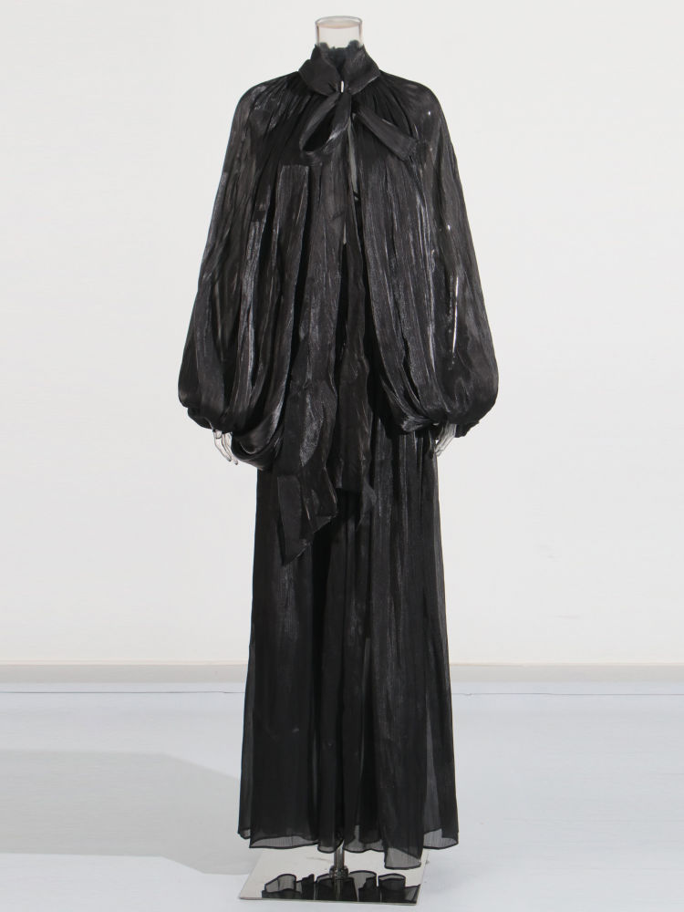 TWOTWINSTYLE Bat Sleeve Pleated Maxi Dress