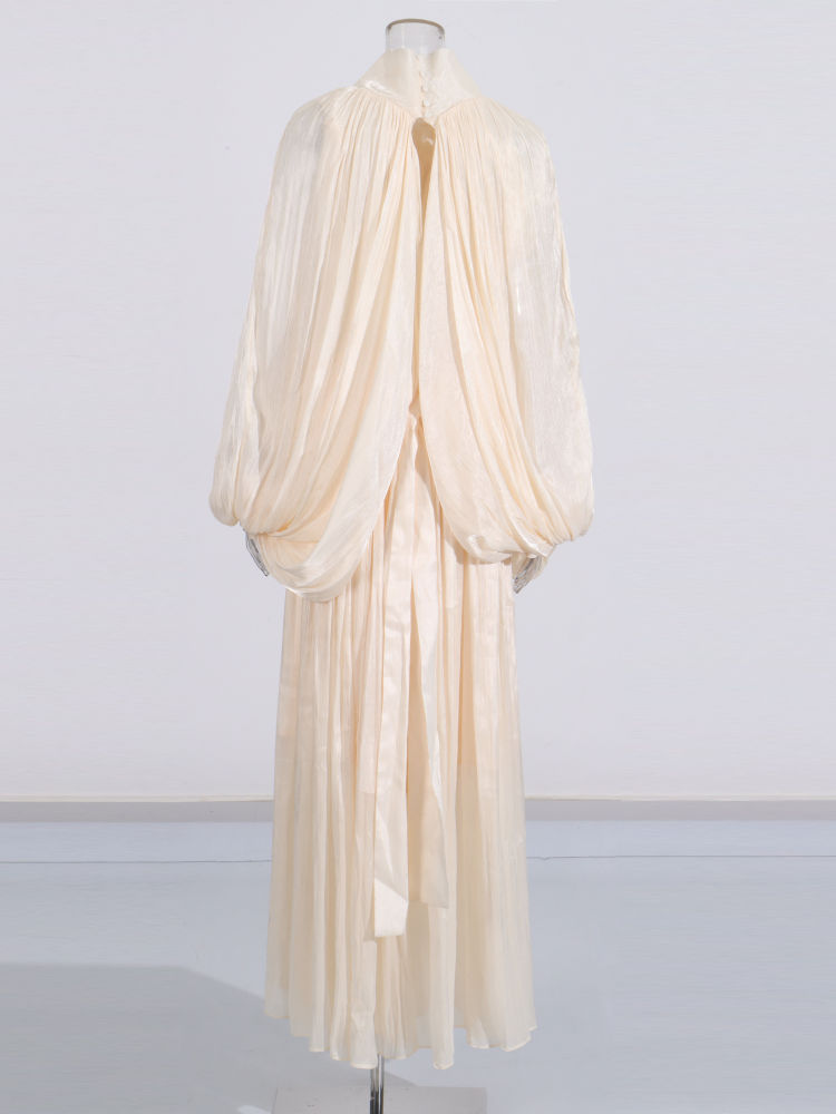 TWOTWINSTYLE Bat Sleeve Pleated Maxi Dress
