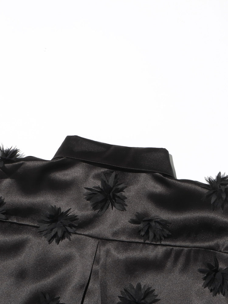 TWOTWINSTYLE Solid Lapel Patchwork 3D Flower Shirt