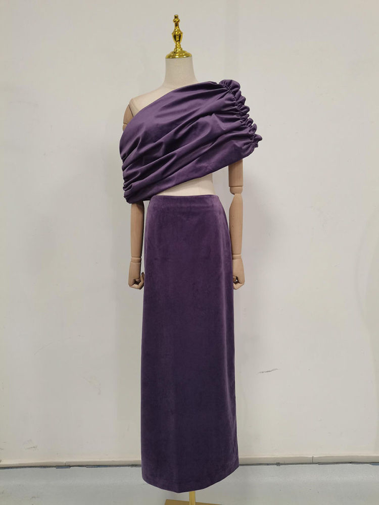 TWOTWINSTYLE Sleeveless Pleated Crop Top Solid Skirt Fashion Two Piece Set