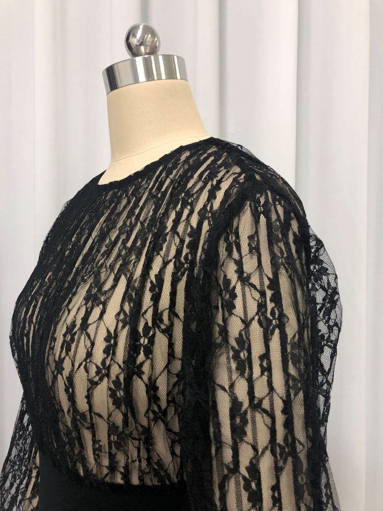 TWOTWINSTYLE Long Sleeve Spliced Lace Tunic Vintage T Shirt