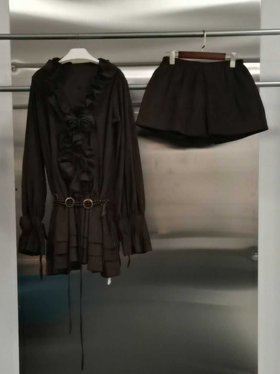 TWOTWINSTYLE Solid Ruffles Collar Top Loose Pants Fashion