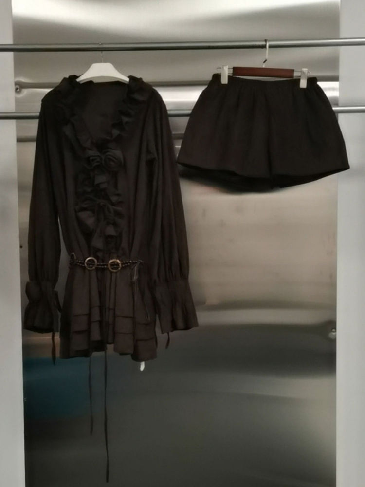 TWOTWINSTYLE Solid Ruffles Collar Top Loose Pants Fashion