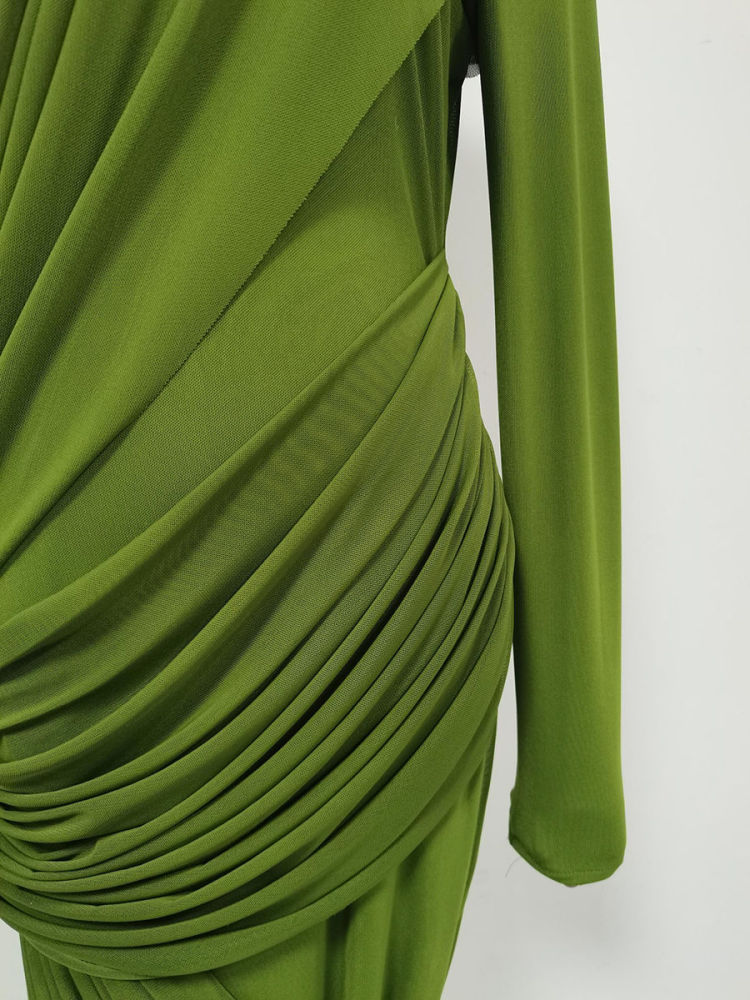TWOTWINSTYLE Solid Stand Collar Slimming Pleated Dress