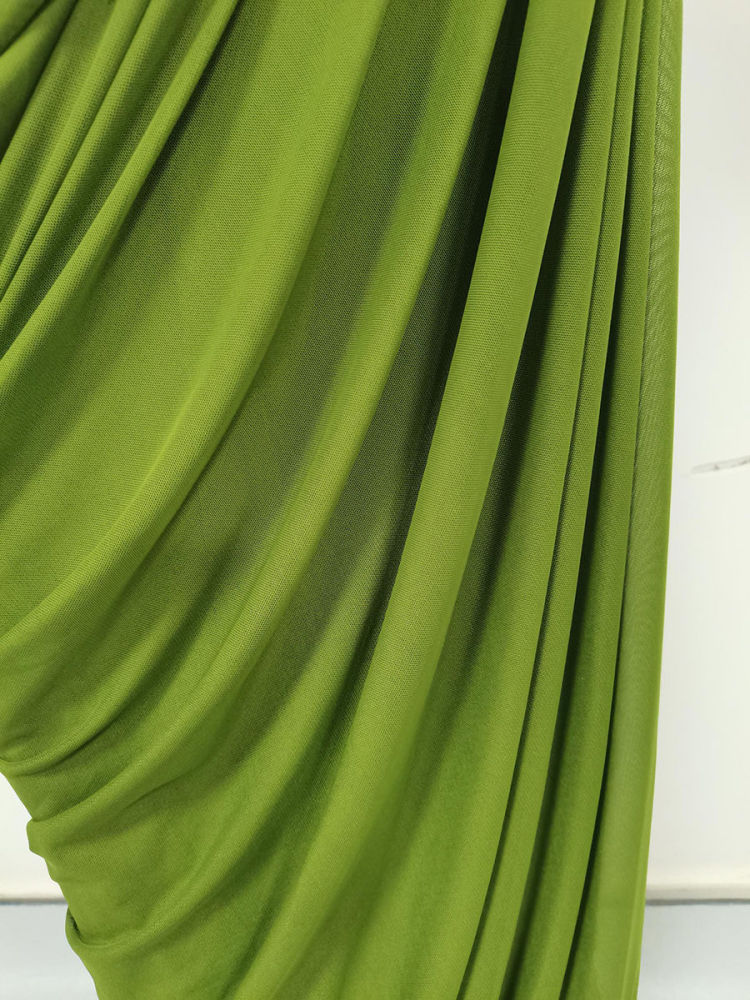 TWOTWINSTYLE Solid Stand Collar Slimming Pleated Dress