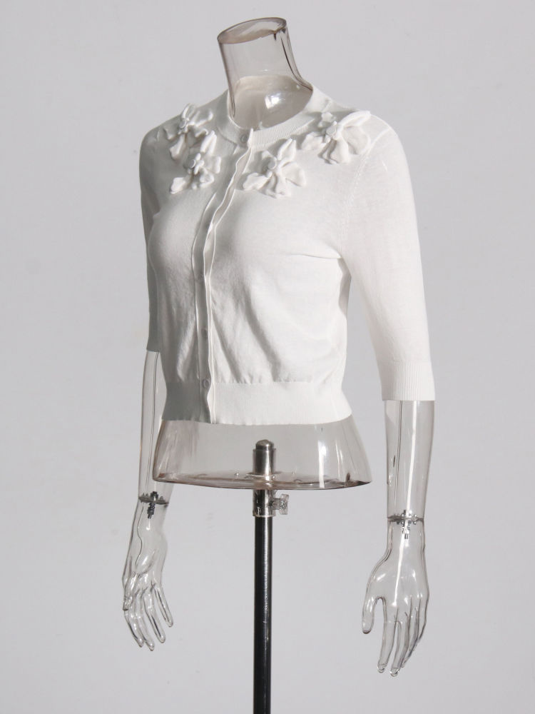 TWOTWINSTYLE Round Neck Spliced 3D Flower Minimalist Sweater