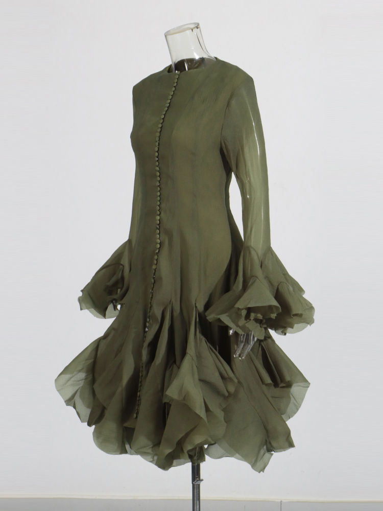 TWOTWINSTYLE Round Neck Bell Sleeve High Waist Dress