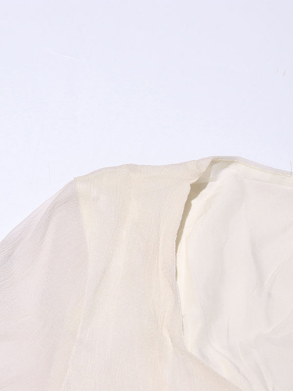 TWOTWINSTYLE Square Neckline Bell Sleeve Minimalist Dress