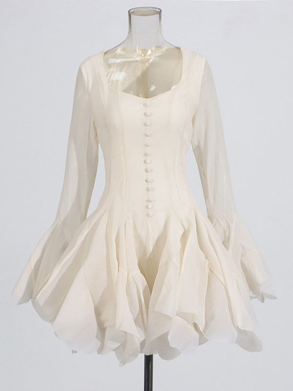 TWOTWINSTYLE Square Neckline Bell Sleeve Minimalist Dress
