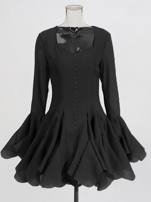 TWOTWINSTYLE Square Neckline Bell Sleeve Minimalist Dress