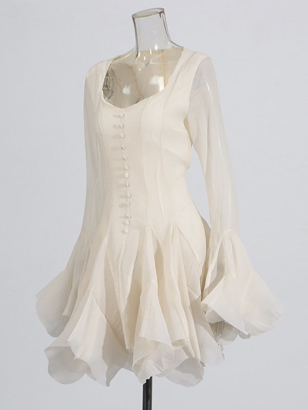 TWOTWINSTYLE Square Neckline Bell Sleeve Minimalist Dress