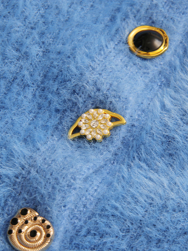 TWOTWINSTYLE Round Neck Patchwork Metal Button Fashion Sweater
