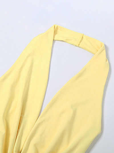TWOTWINSTYLE Minimalist Deep V Neck Backless Slimming Dress