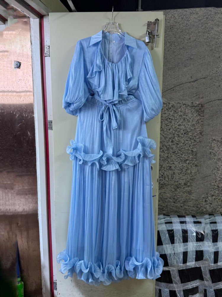 TWOTWINSTYLE Solid Lapel Loose Pleated Vintage Midi Dress