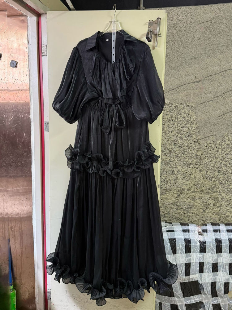 TWOTWINSTYLE Solid Lapel Loose Pleated Vintage Midi Dress