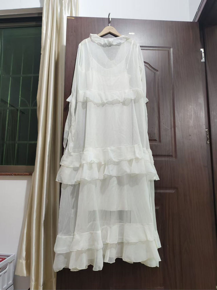 TWOTWINSTYLE V Neck Spliced Ruffles Fashion Midi Dress