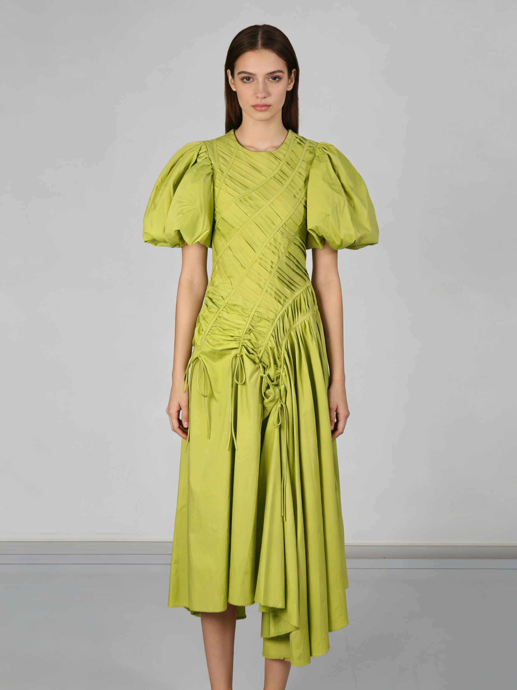 TWOTWINSTYLE Round Neck Puff Sleeve Designer Dress
