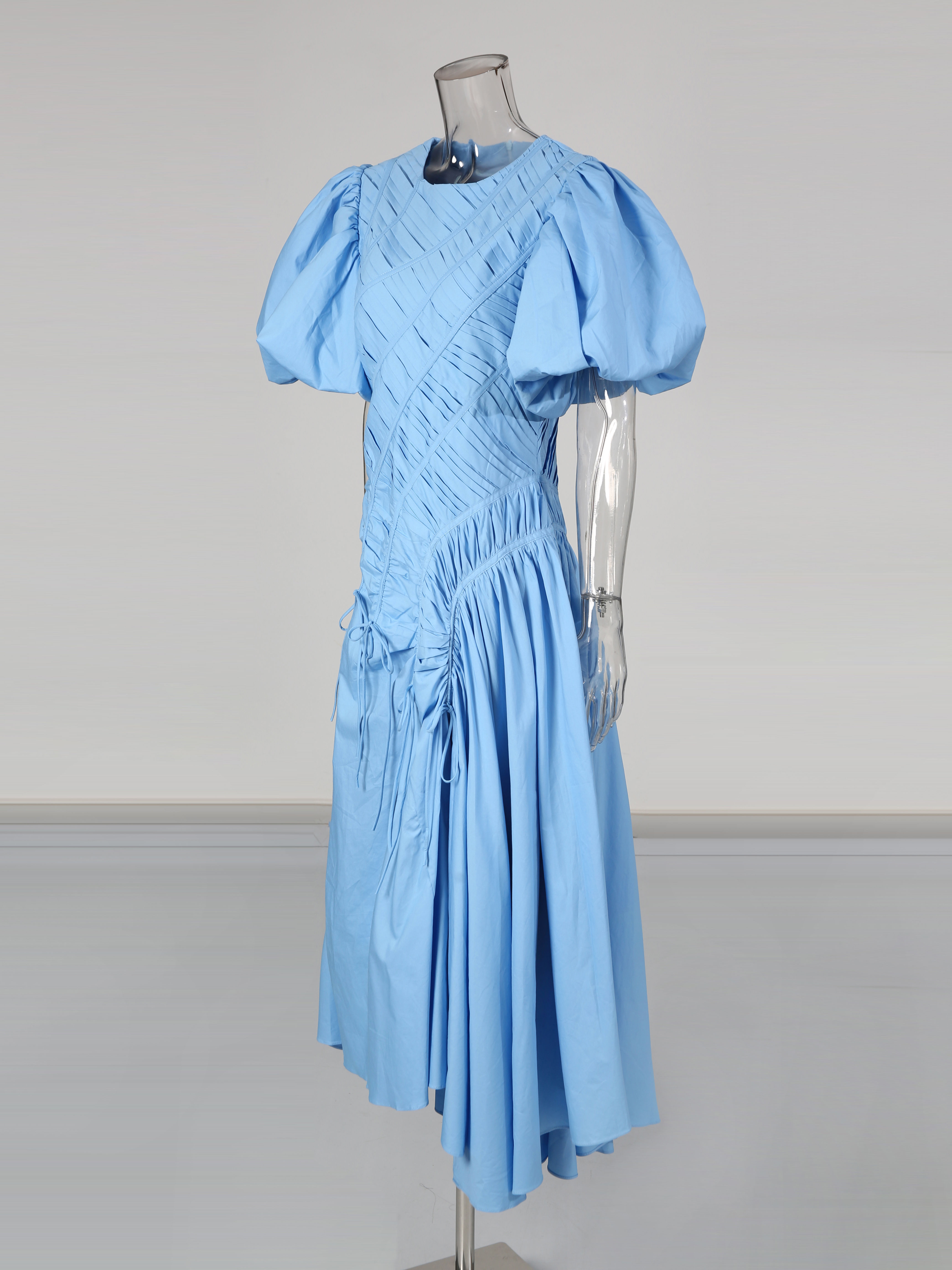 TWOTWINSTYLE Round Neck Puff Sleeve Designer Dress