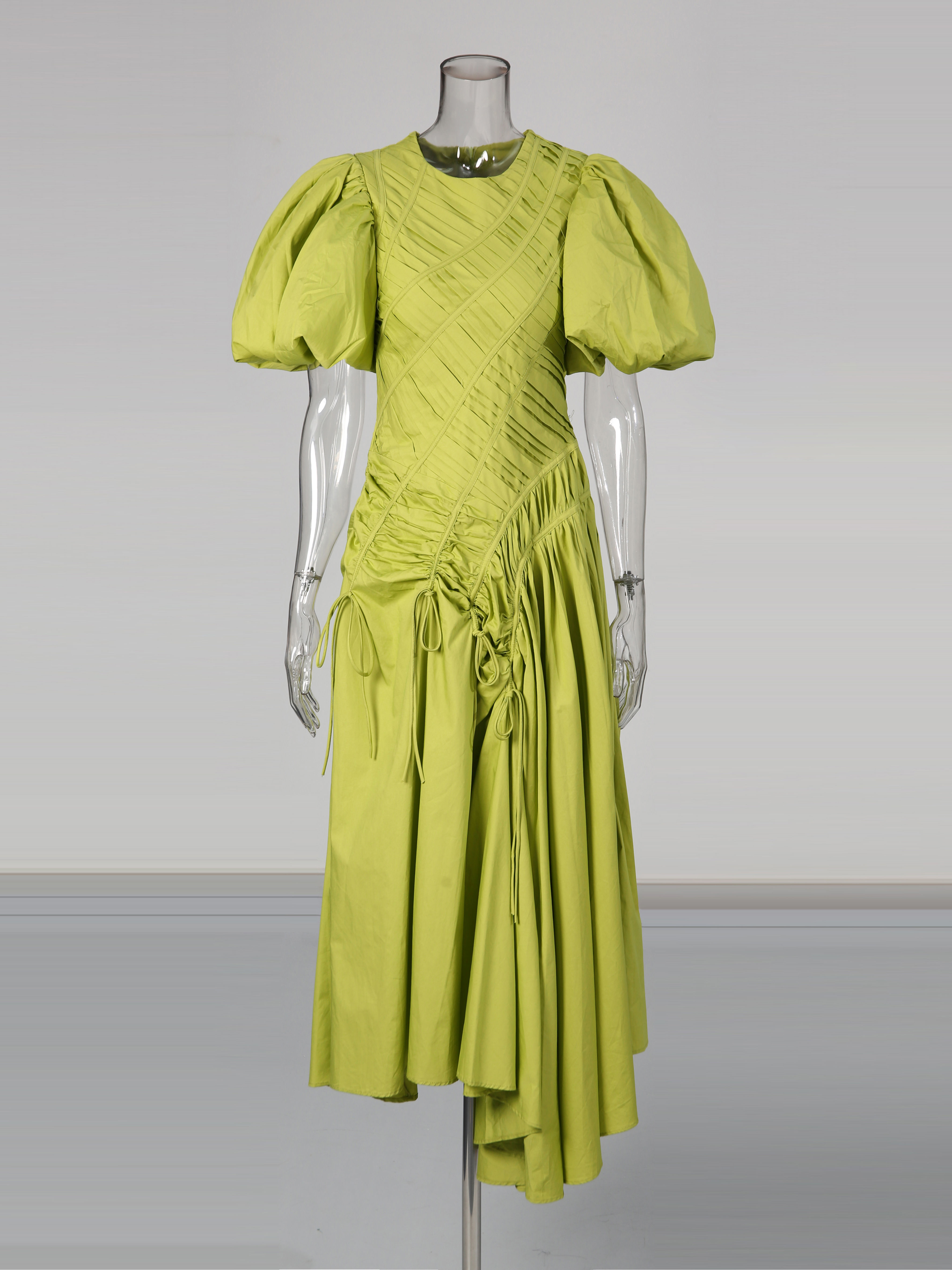 TWOTWINSTYLE Round Neck Puff Sleeve Designer Dress