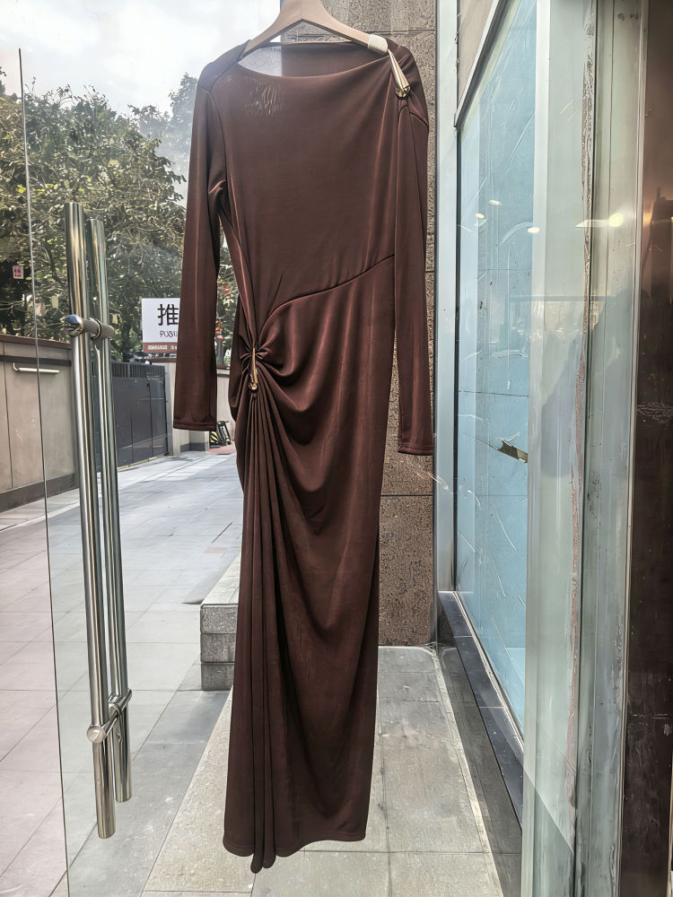 TWOTWINSTYLE Boat Neck Pleated Slimming Vintage Maxi Dress