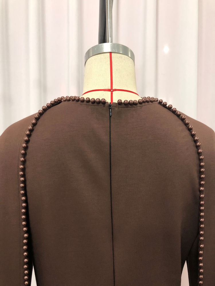 TWOTWINSTYLE Cape Style Shoulder Design Patchwork Steel Ball Chic Dress