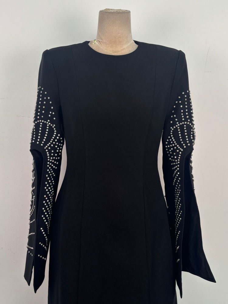 TWOTWINSTYLE Round Neck High Waist Temperament Maxi Dress
