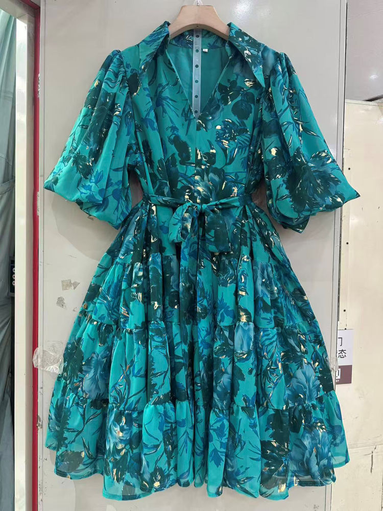 TWOTWINSTYLE V Neck Bell Sleeve Hit Color Fashion Dress