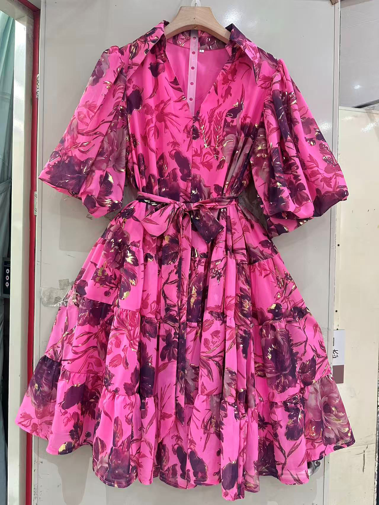TWOTWINSTYLE V Neck Bell Sleeve Hit Color Fashion Dress