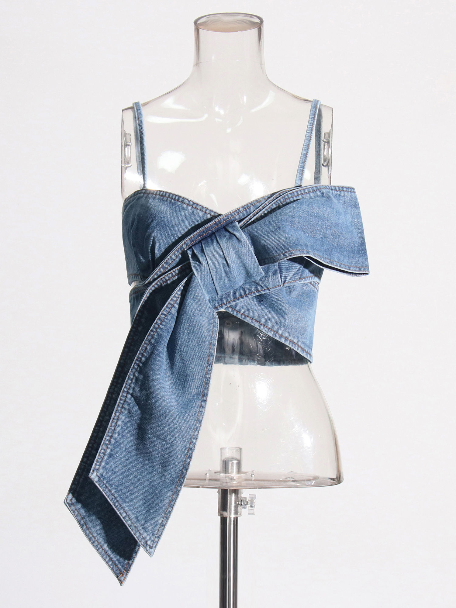 TWOTWINSTYLE Off Shoulder Patchwork Bowknot Top Loose Denim Pants Designer Two Piece Set