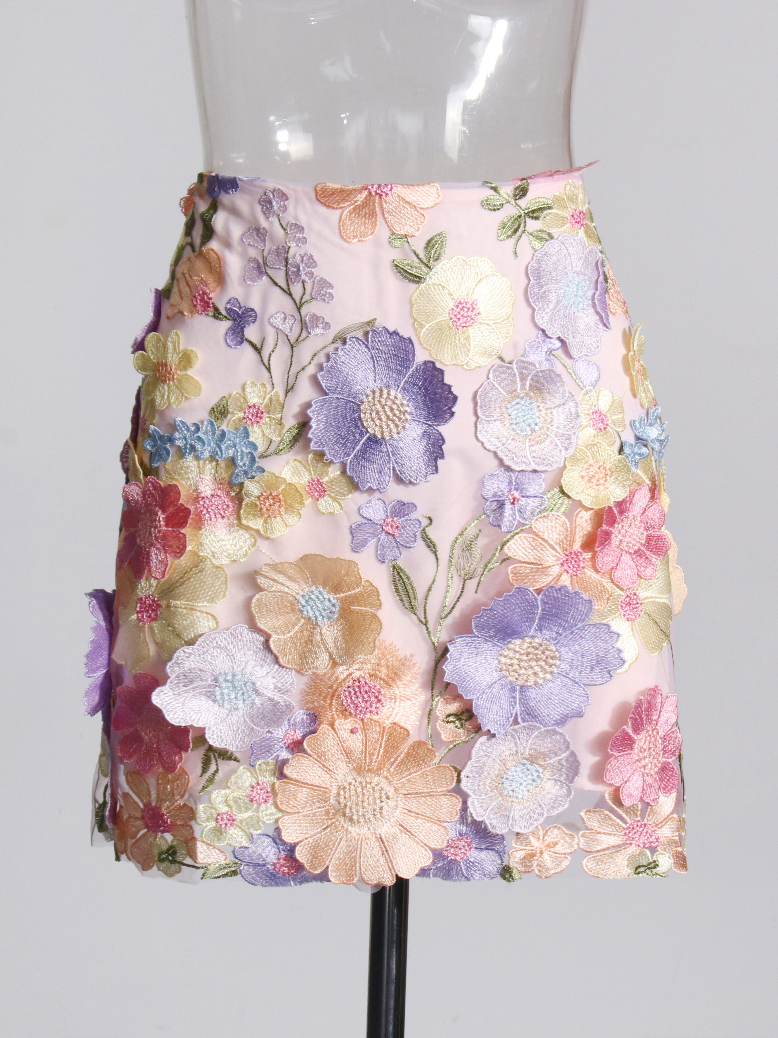 TWOTWINSTYLE Round Neck Hit Color Top High Waist Skirt Elegant Two Piece Set