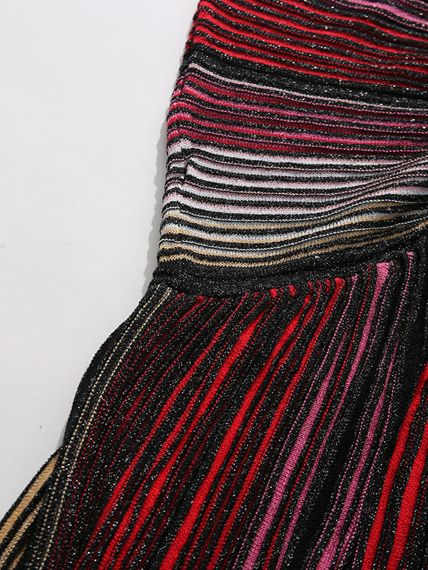 TWOTWINSTYLE Striped Backless Maxi Dress