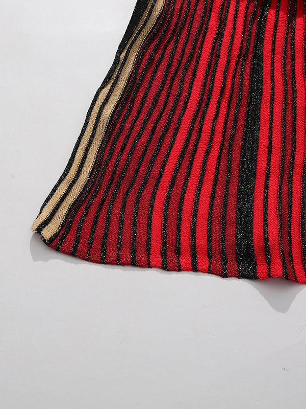 TWOTWINSTYLE Striped Backless Maxi Dress
