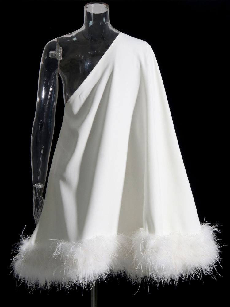 TWOTWINSTYLE Off One Shoulder Patchwork Fur Fashion Dress