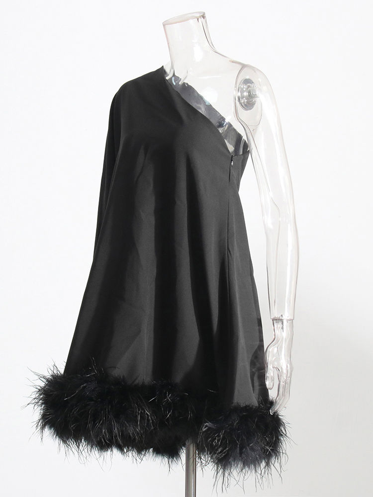TWOTWINSTYLE Off One Shoulder Patchwork Fur Fashion Dress