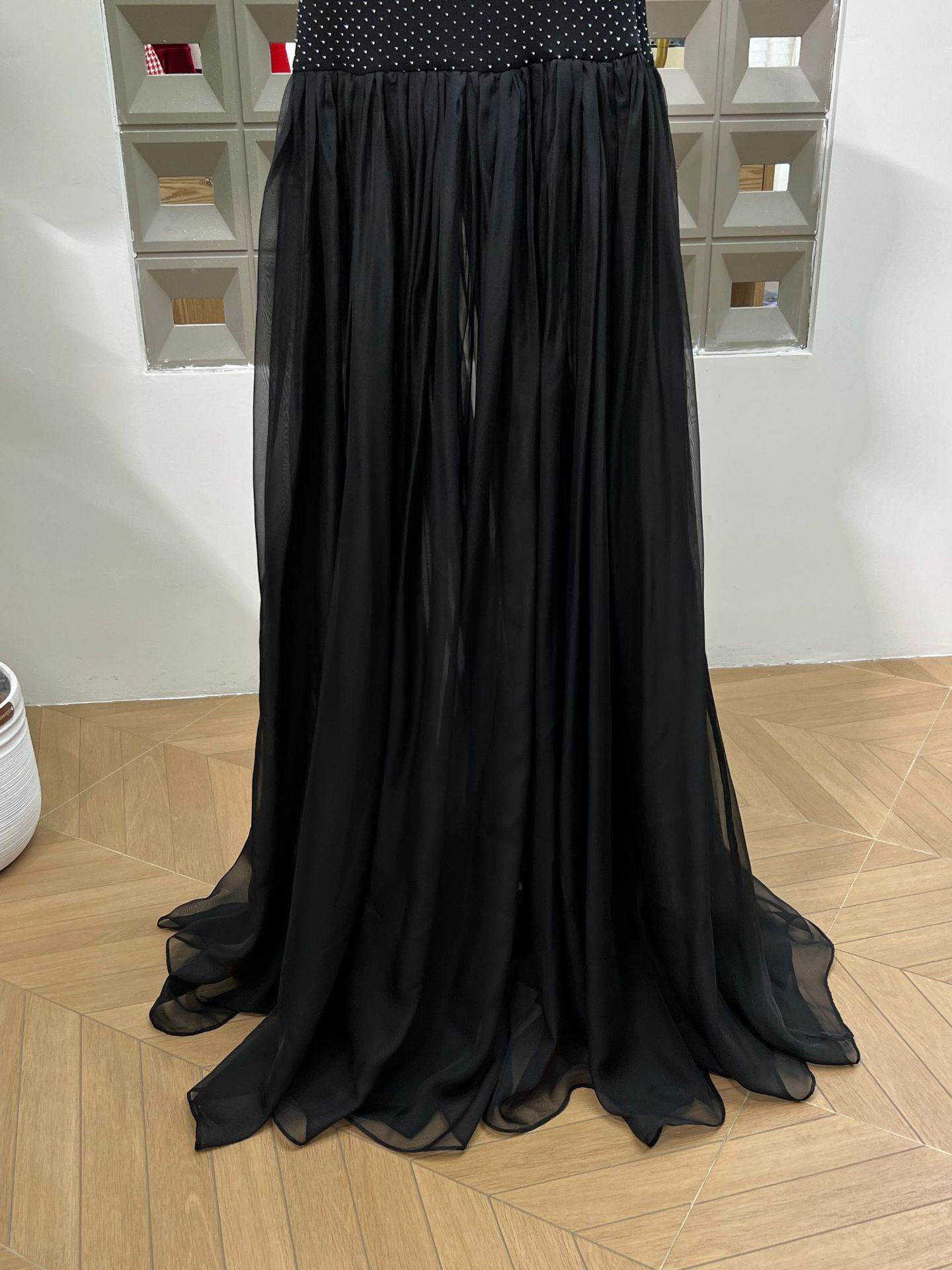 TWOTWINSTYLE Off Shoulder Top Spliced Diamond Skirt Elegant Two Piece Set