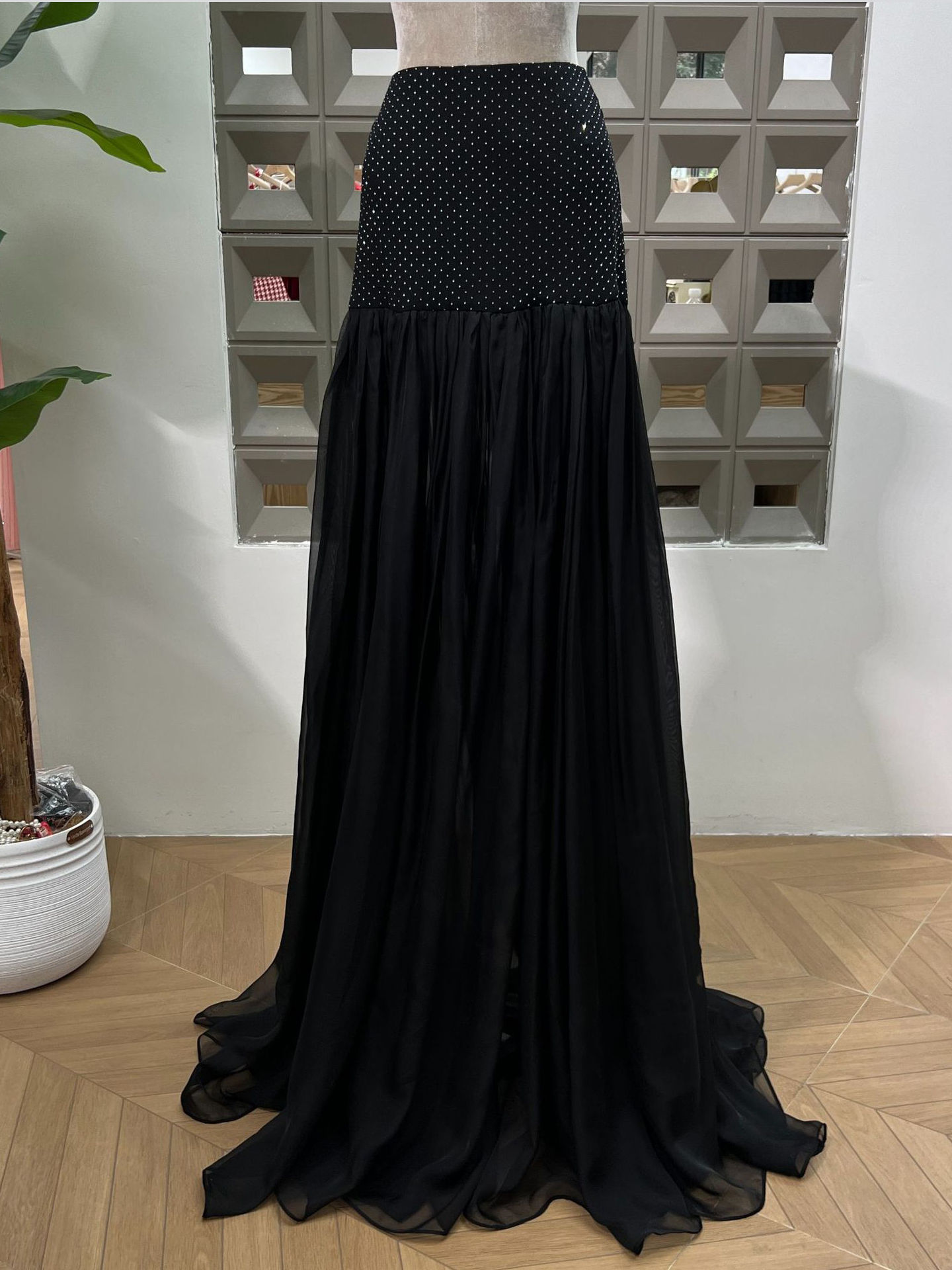 TWOTWINSTYLE Off Shoulder Top Spliced Diamond Skirt Elegant Two Piece Set