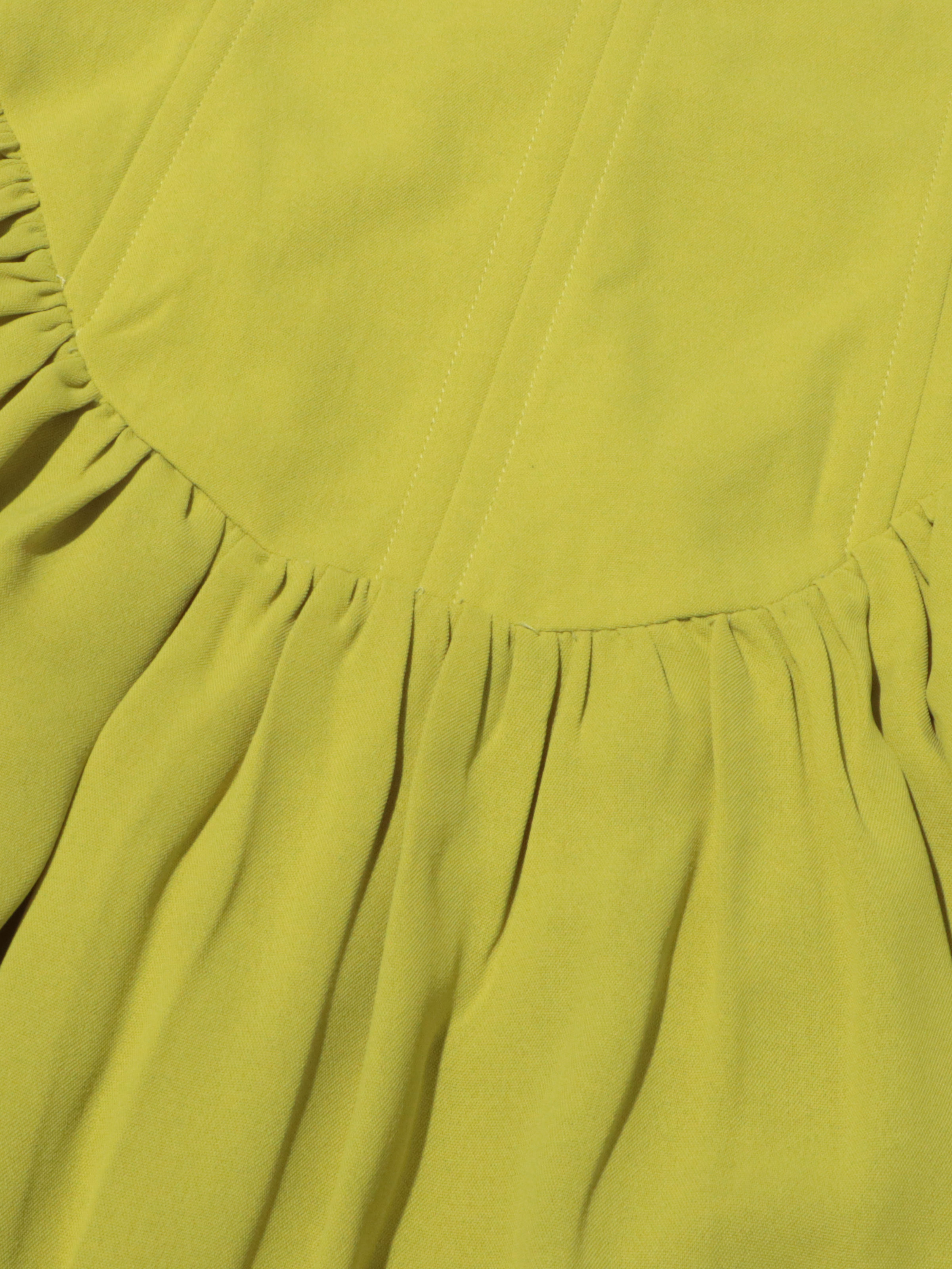TWOTWINSTYLE Round Neck Spliced Pleated Top High Waist Skirt Sexy Set