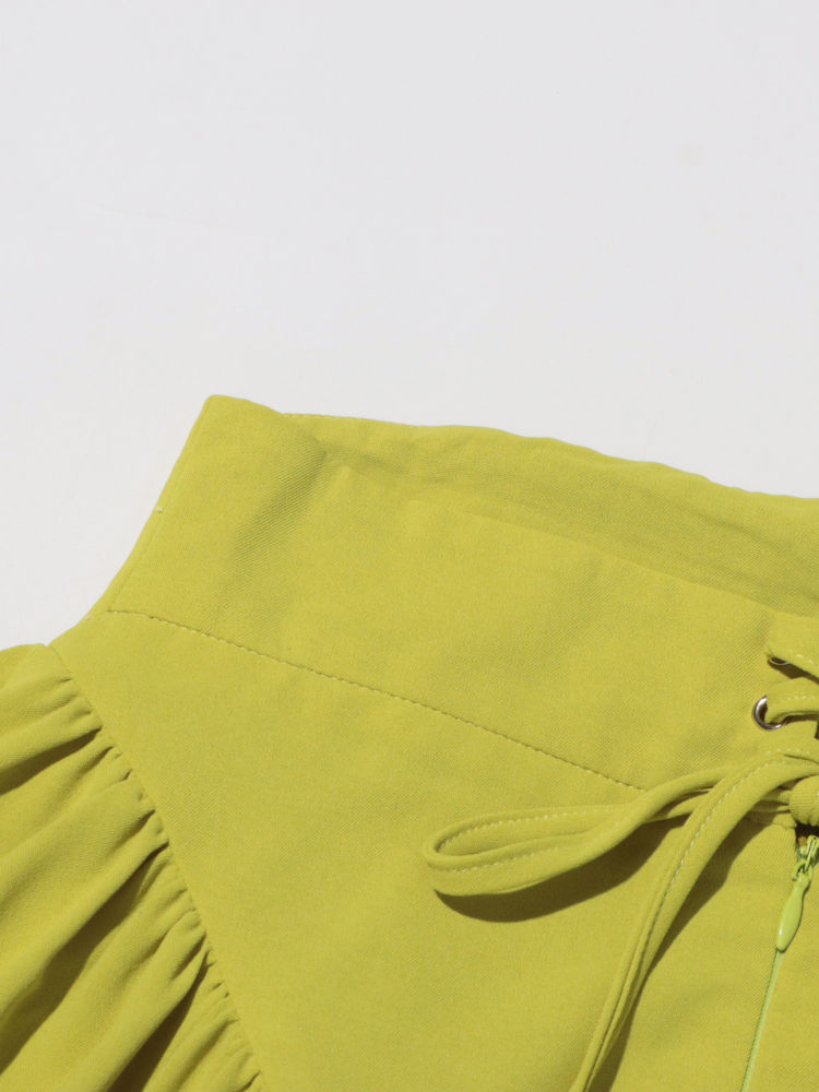 TWOTWINSTYLE Round Neck Spliced Pleated Top High Waist Skirt Sexy Set