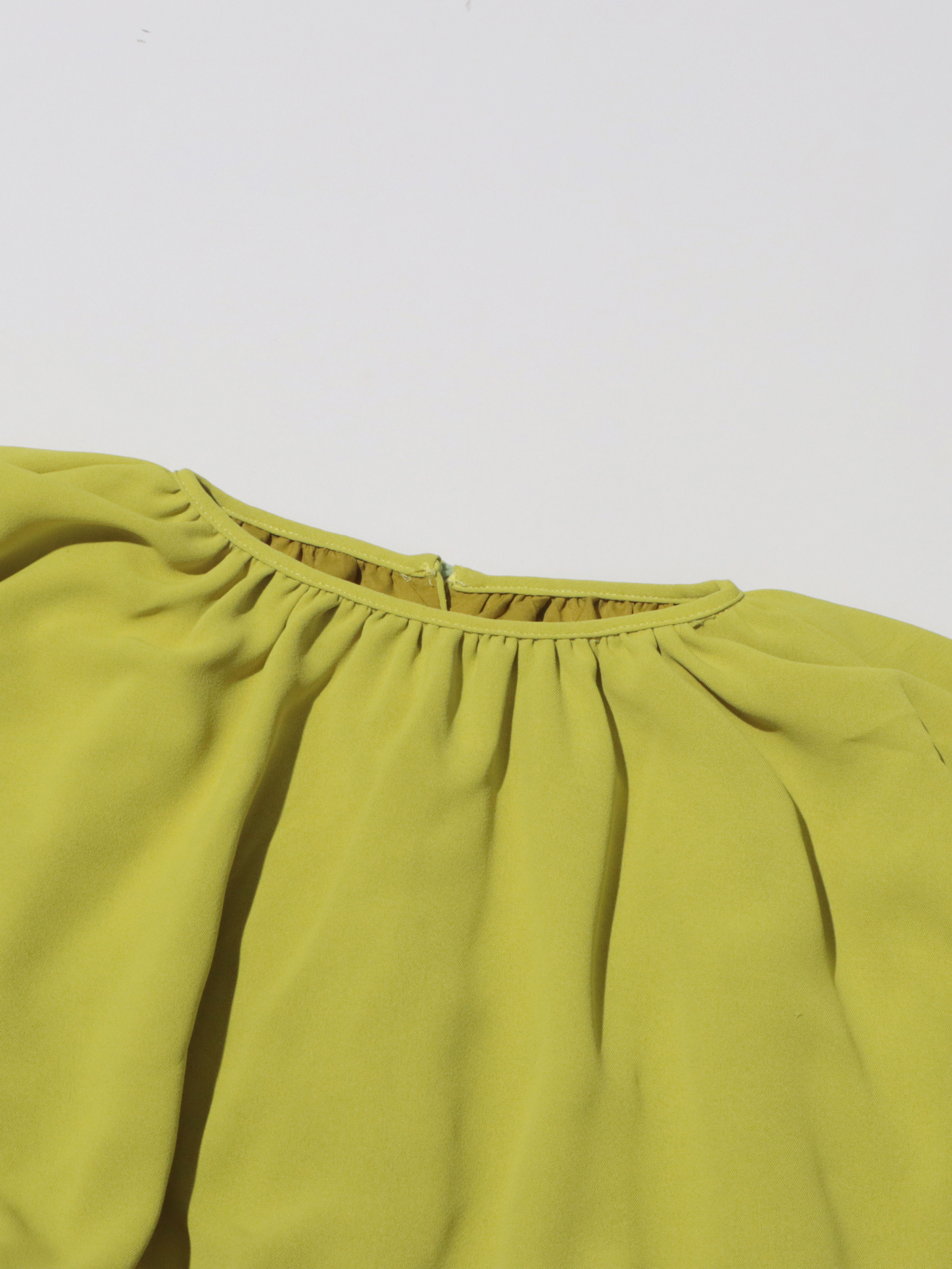 TWOTWINSTYLE Round Neck Spliced Pleated Top High Waist Skirt Sexy Set