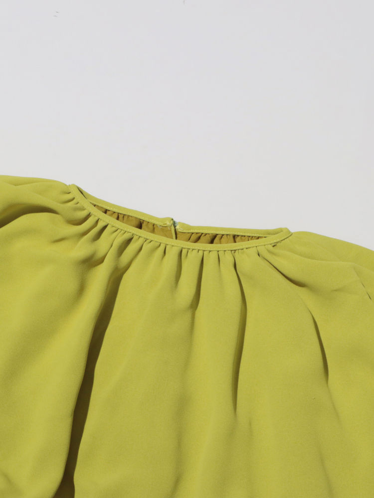 TWOTWINSTYLE Round Neck Spliced Pleated Top High Waist Skirt Sexy Set