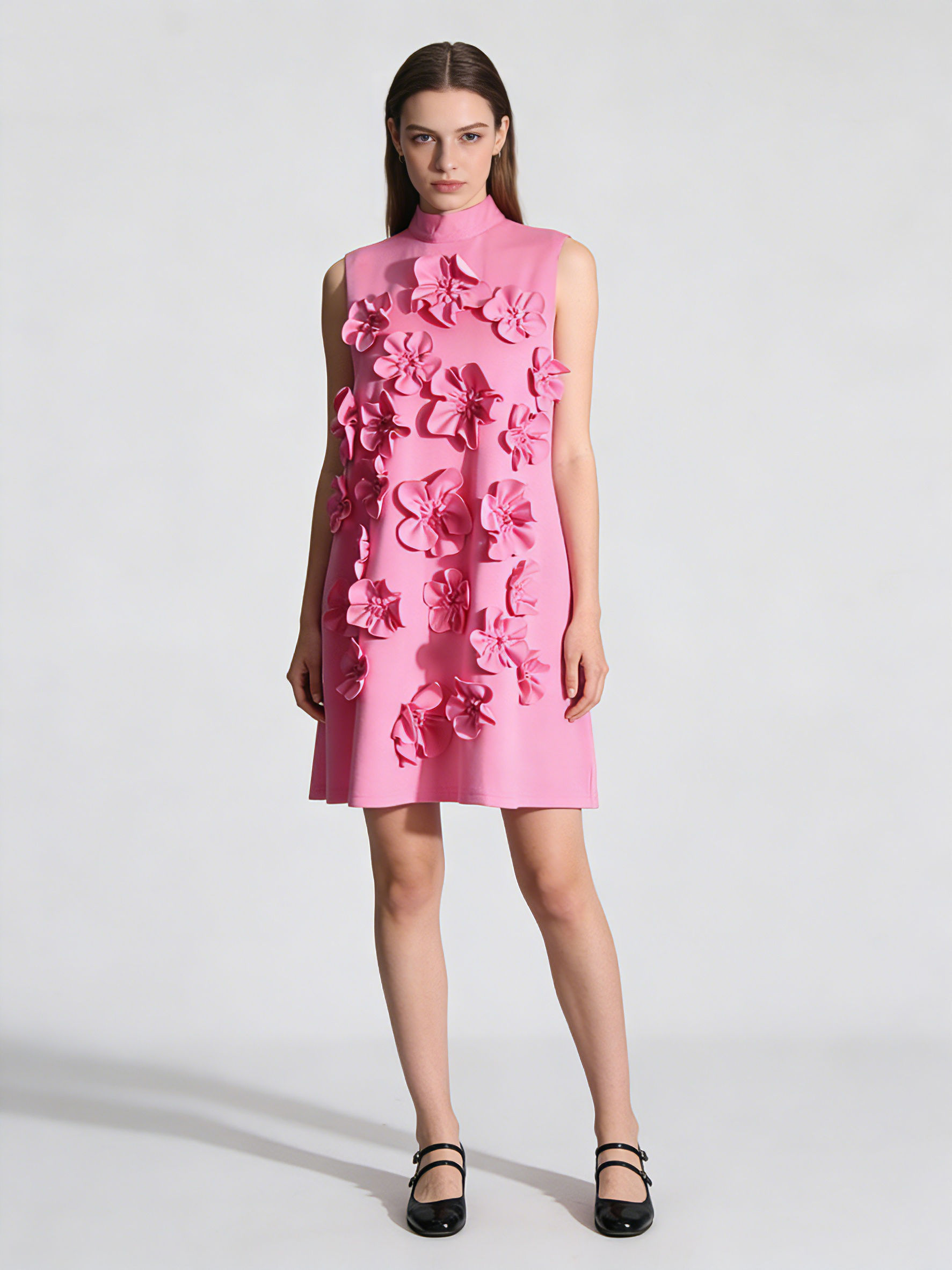 TWOTWINSTYLE Solid Stand Collar Sleeveles Designer Dress